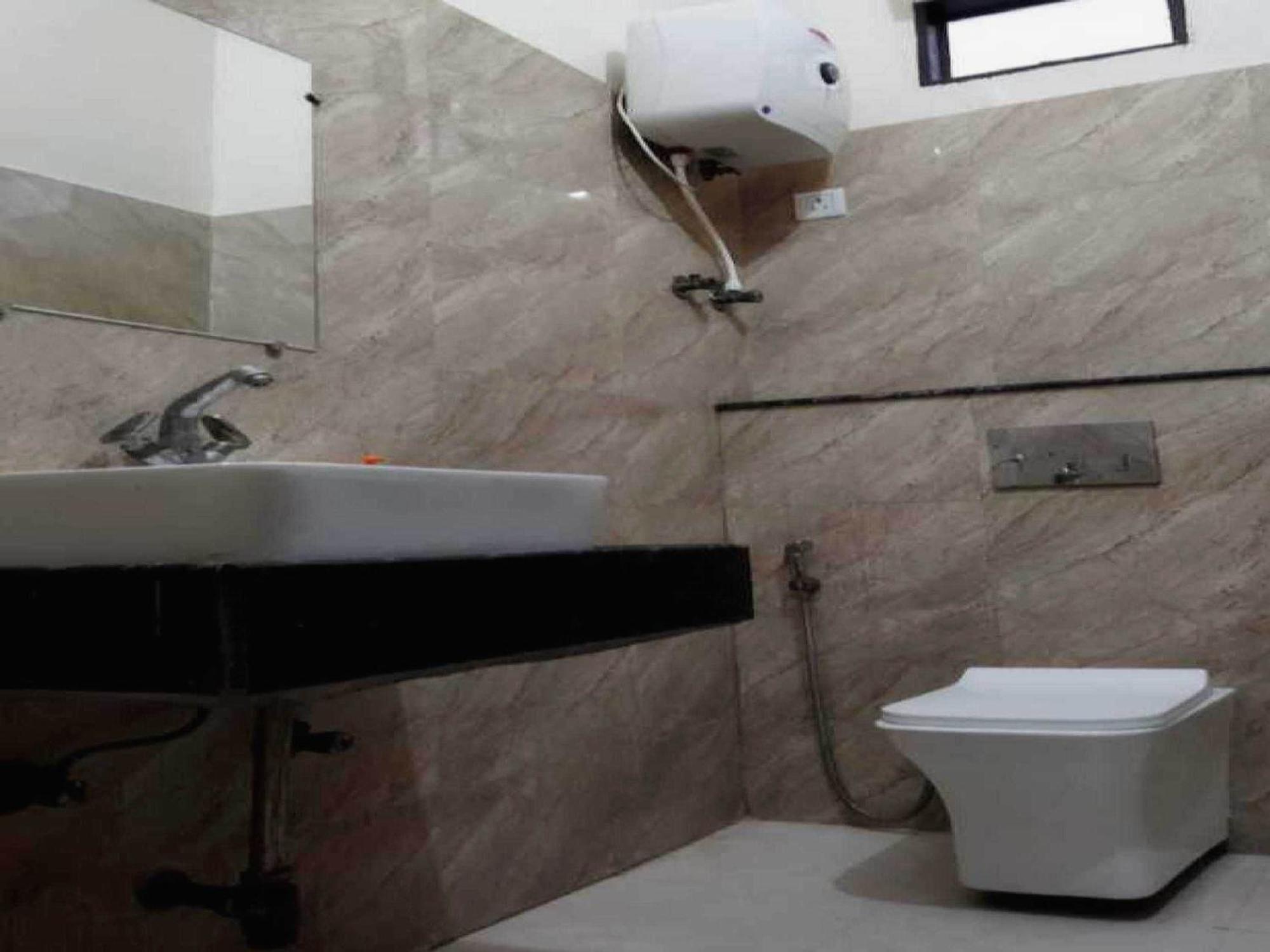 Hotel O G Hotel Happy Home Aligarh Exterior photo